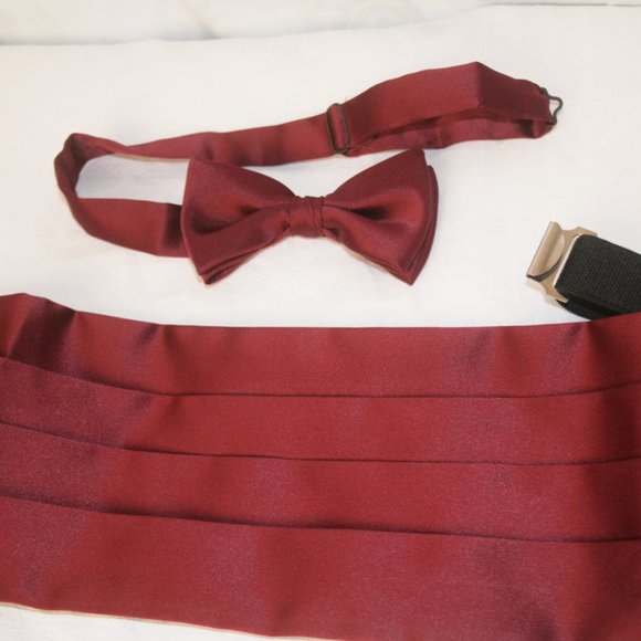 Burgundy Bow Tie and Cumberband Set - Picture 5 of 6